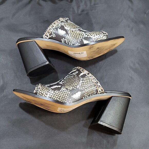 BRAND NEW SAKS FIFTH AVENUE COLLECTION LEATHER SANDALS - Picture 9 of 14